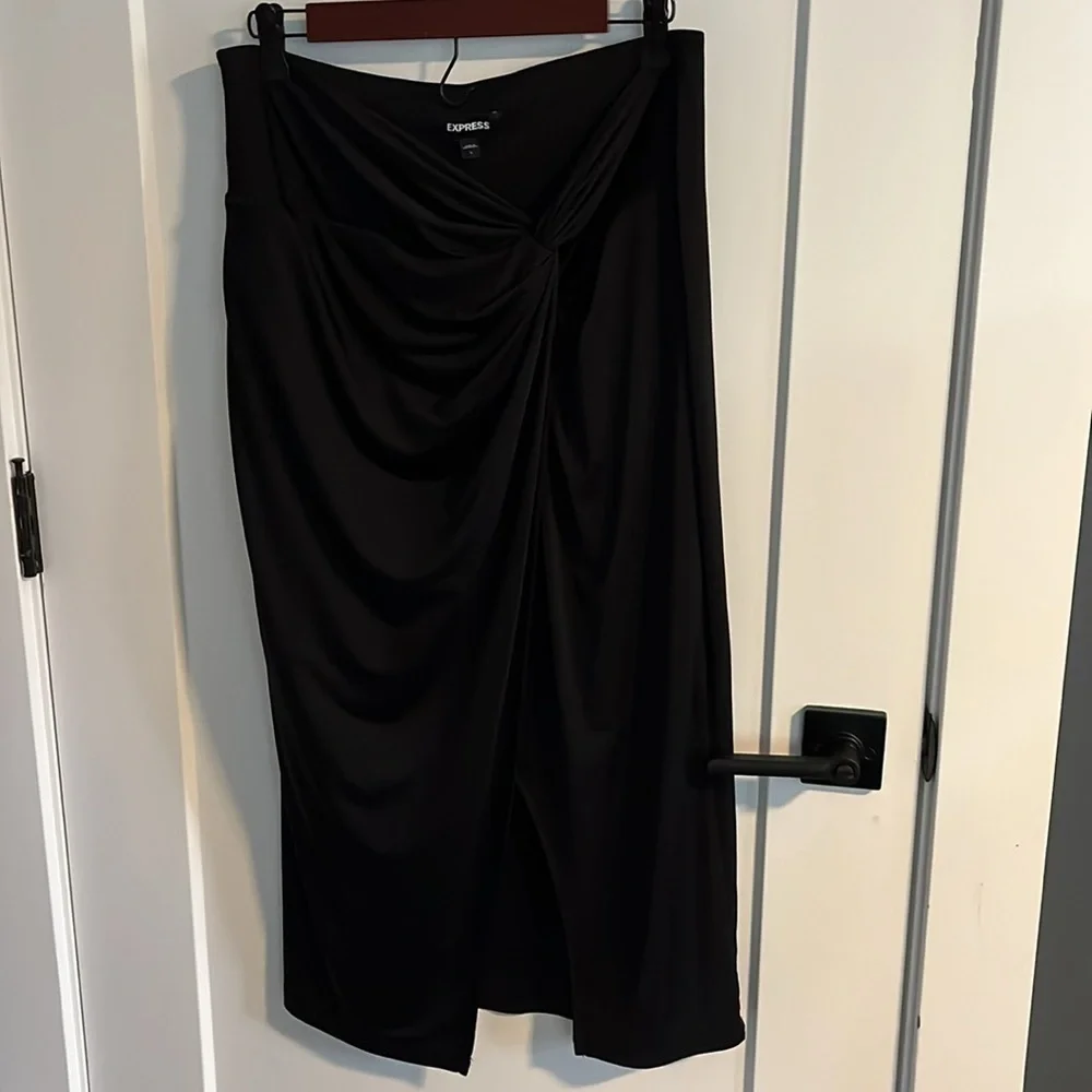 Express Body Contour Twist Front Midi Skirt With Built-In Shape-Wear Large EUC